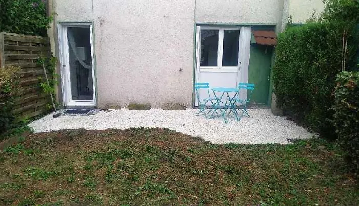 Le Tendance : Studio avec Jardin